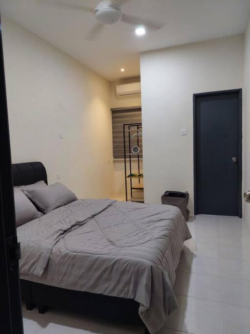 Yong Guesthouse Kuala Kangsar Extérieur photo